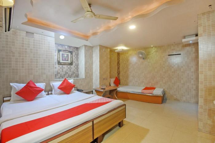 Akash Hotel Howrah