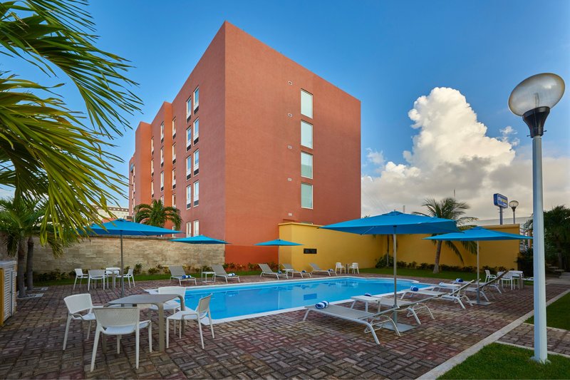 City Express Junior By Marriott Cancun,Downtown Cancun>>Cancun,3 star