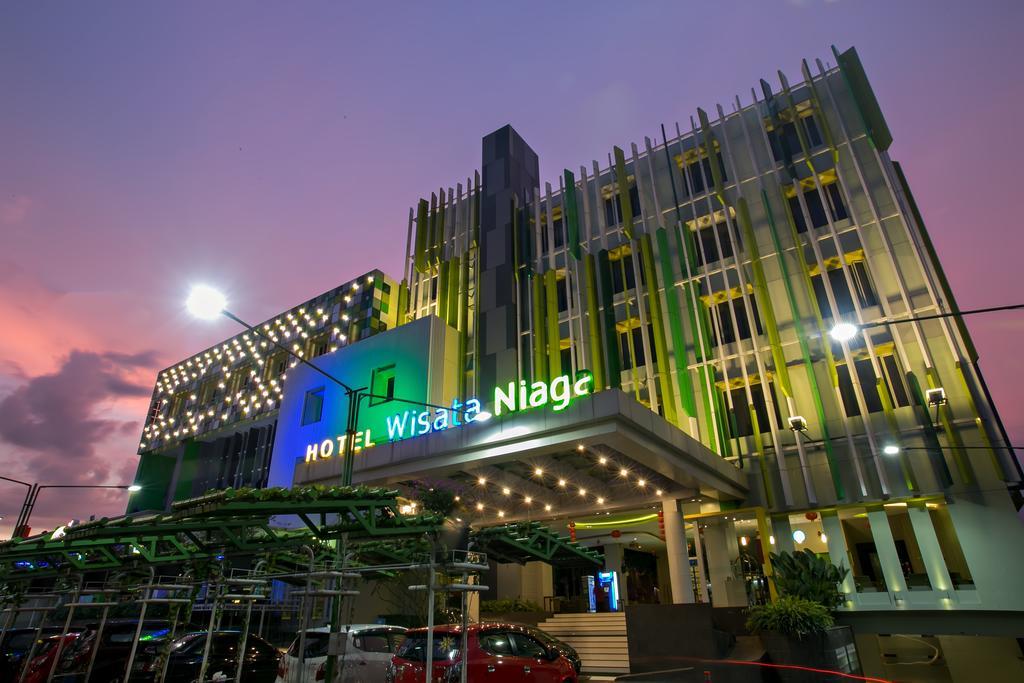 hotel wisata niaga