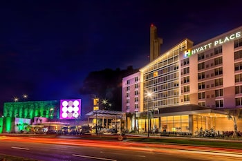 Hyatt Place Bayamon,,3 star
