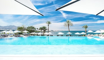 crowne plaza muscat an ihg hotel
