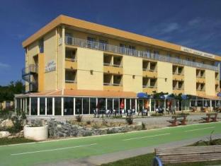 Olydea Saint Pierre La Mer Le Neptune,Fleury>>Beziers,3 star