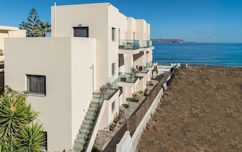 Almare Beach Hotel,,3 star