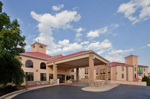 Wingate By Wyndham Waynesboro,Fishersville>>Charlottesville,2 star