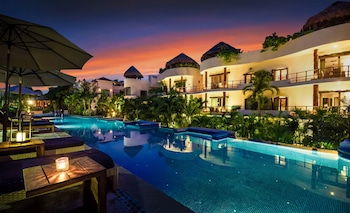 Porto Playa Condo Hotel & Beachclub,Playa Del Carmen>>Cancun,4 star