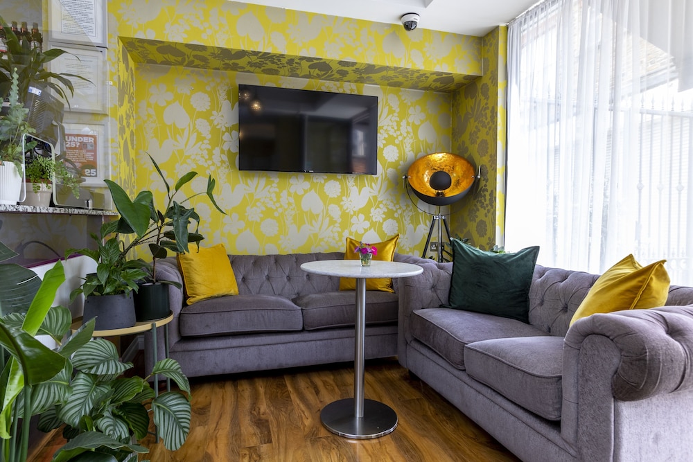 hotel shepherds bush london