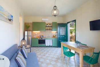 Villa Paxos,,3 star