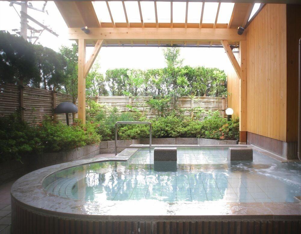 yamashiro onsen ryokan tatami