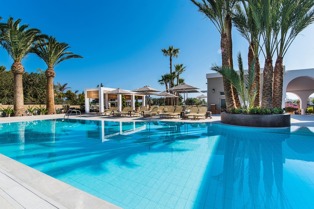 Dedalos Hotel,,3 star