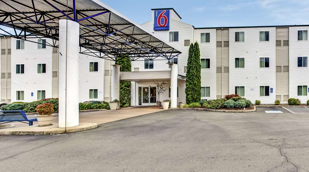 motel 6 roseburg or