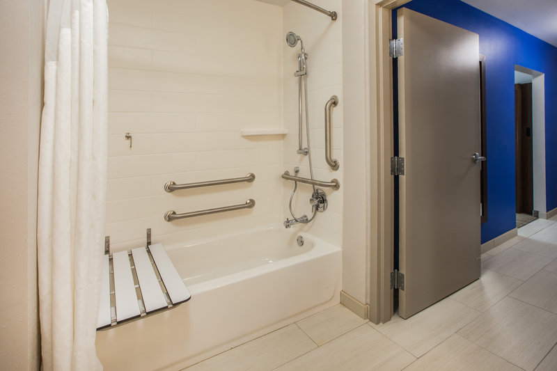 Holiday Inn Express And Suites Detroit Dearborn, An Ihg Hotel,,3 star