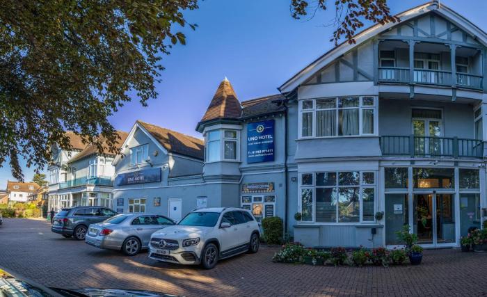 uno hotel heathrow windsor