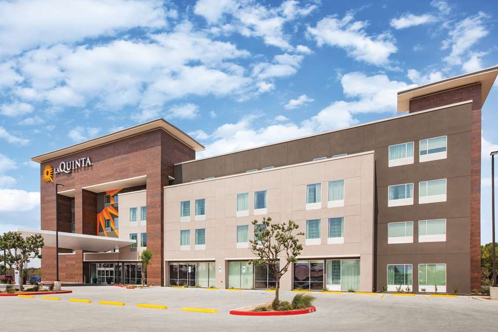 La Quinta Inn & Suites By Wyndham Bardstown