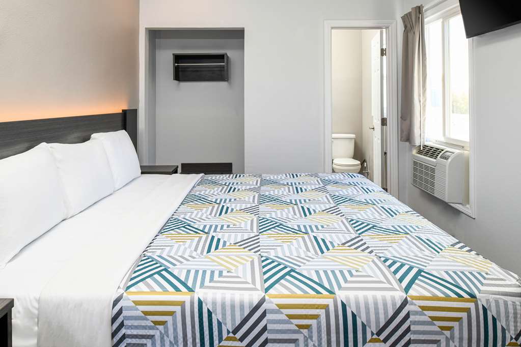 Motel 6 San Pedro, Ca Port Of Los Angeles,,2 star