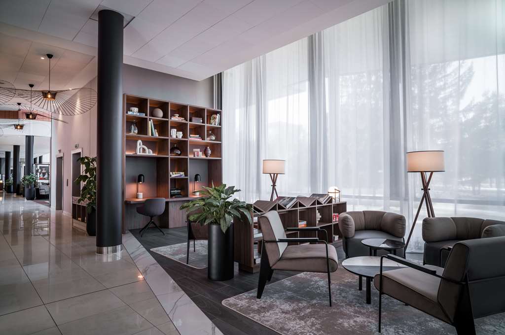 Radisson Red Hotel, Oslo Airport,,4 star