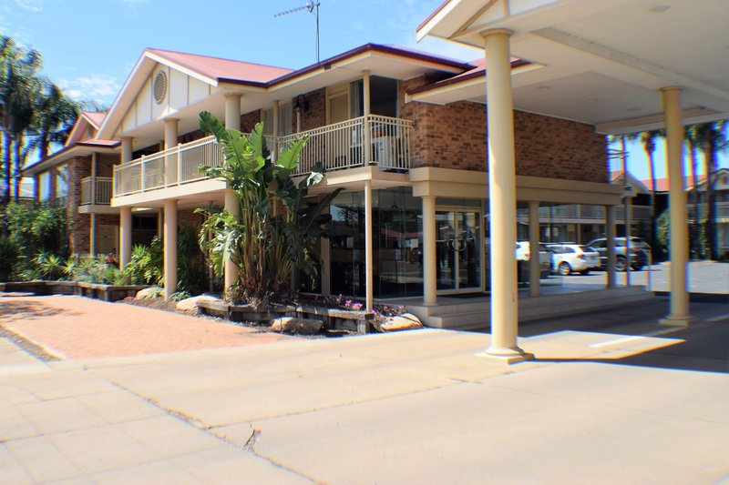 The Oxley Motel,,3 star