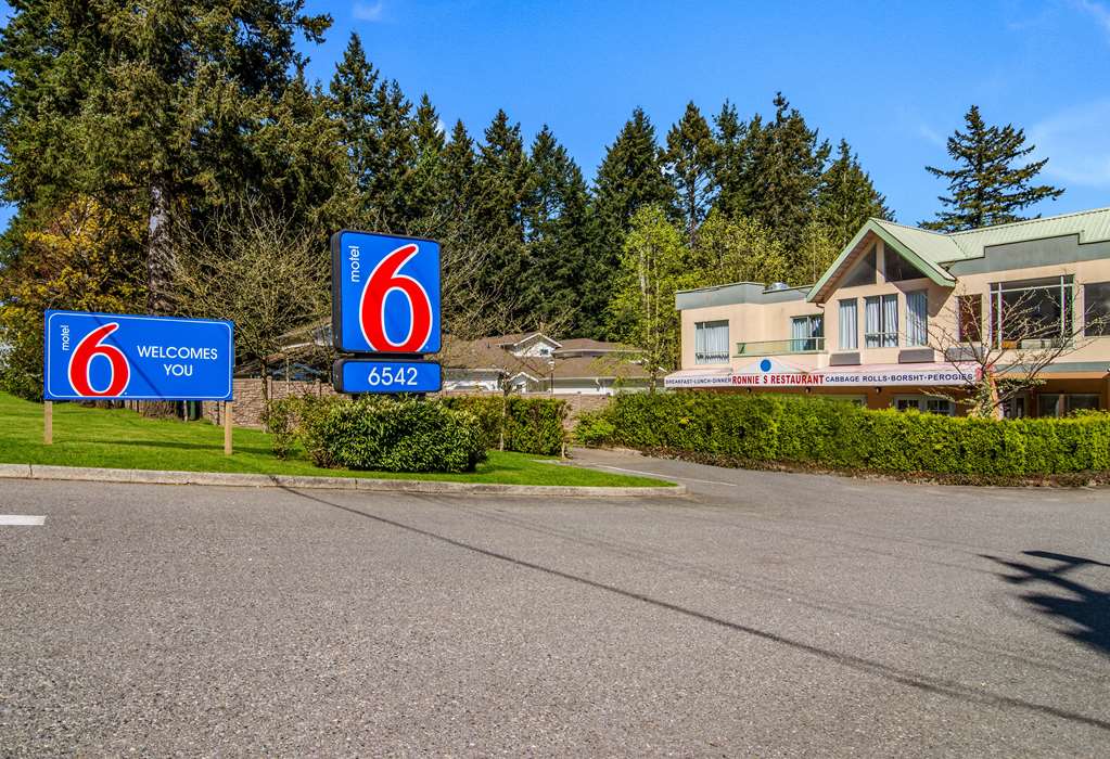 Motel 6 Surrey, Bc,,2 star