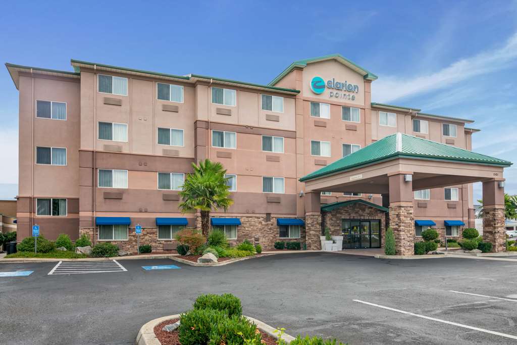 clarion pointe medford