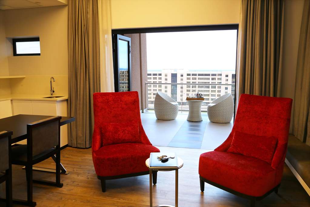 Room50two,,4 star