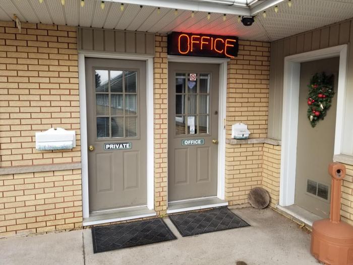 Adams Motel,Rankin Location First Nation Reserve>>Sault Ste. Marie,1 star