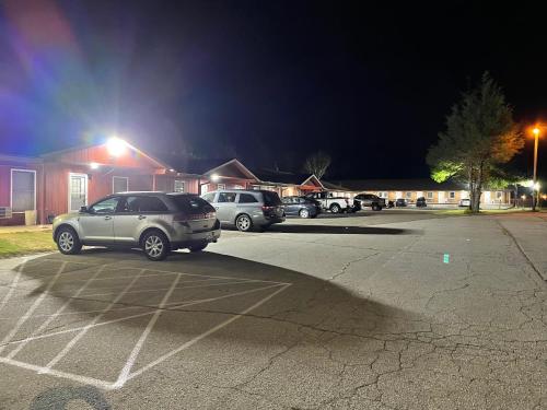Pine Valley Motel,,2 star