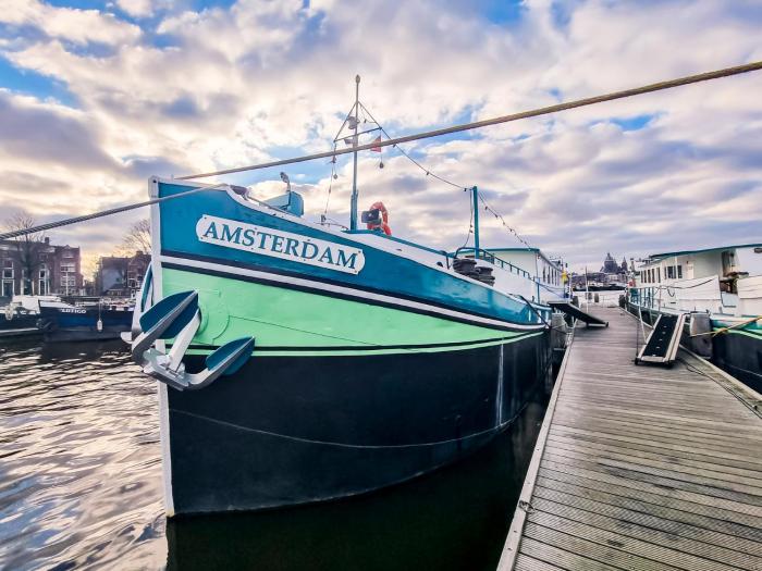 amsterdam hotelboat