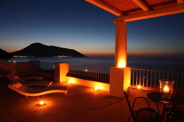 Hotel Cutimare,Aeolian Islands>>Acquacalda,4 star