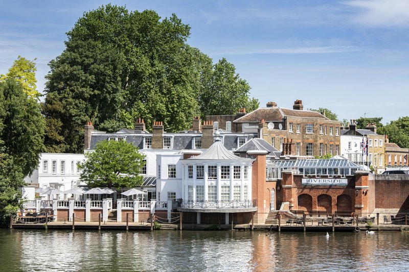 The Mitre, Hampton Court,Greater London>>East Molesey,4 star