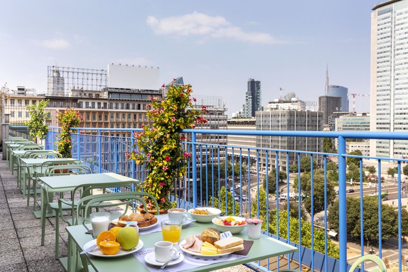 B&B Hotel Milano Aosta,Piazza Duca Di Aosta, 16,3.5 star
