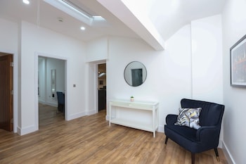 Wood Street Apartments,,0 star