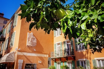 hotel oasis