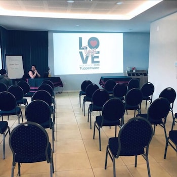 Hotel Écluse 34,Near Musee Rohan,2 star