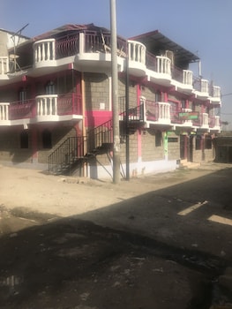 Guest House Hotel Chrisna - Hostel,,1.5 star
