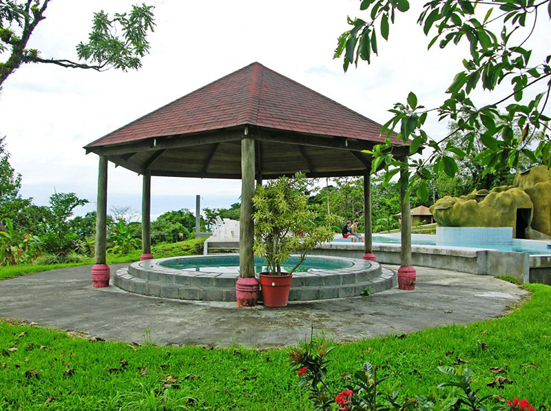 hotel lomas del volcan