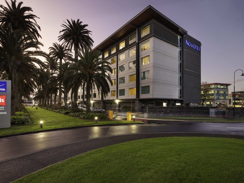 Ibis Auckland Ellerslie,Auckland Region>>Auckland,4 star