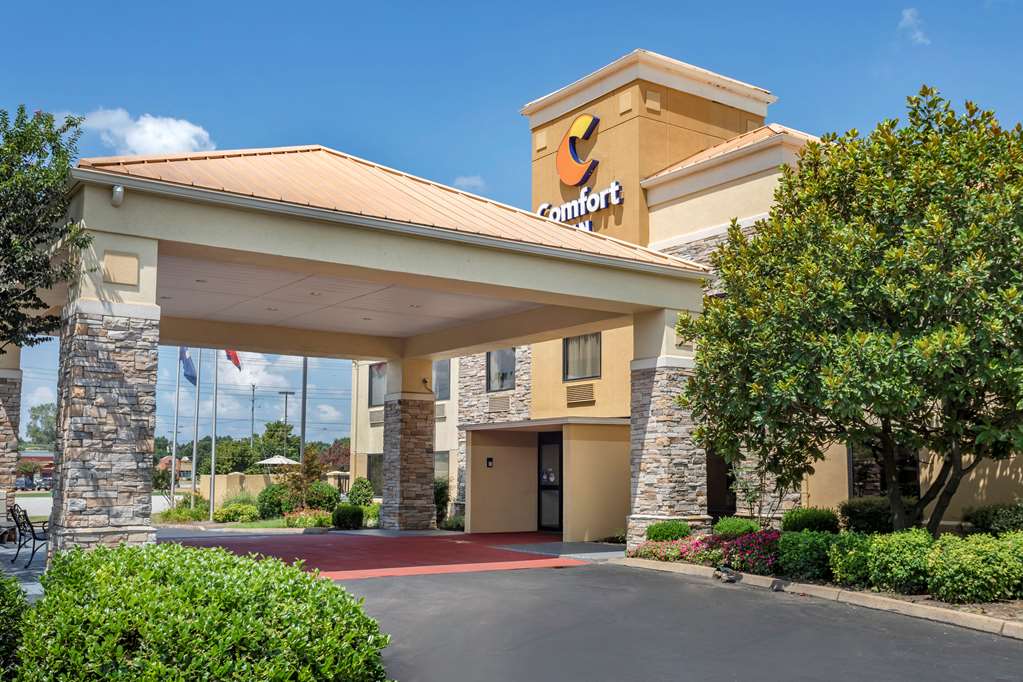 Comfort Inn Brownsville I-40,Jackson>>Brownsville,2.5 star