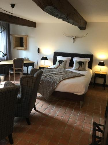 room-image