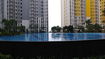 newly furnished 2br apartment at springlake summarecon