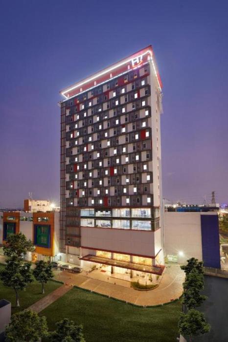 H Hotel Senen,,2 star