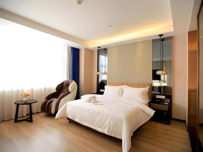 Metropolo Jinjiang Hotels (Fuxin Yingbin Street Railway Station),,4 star