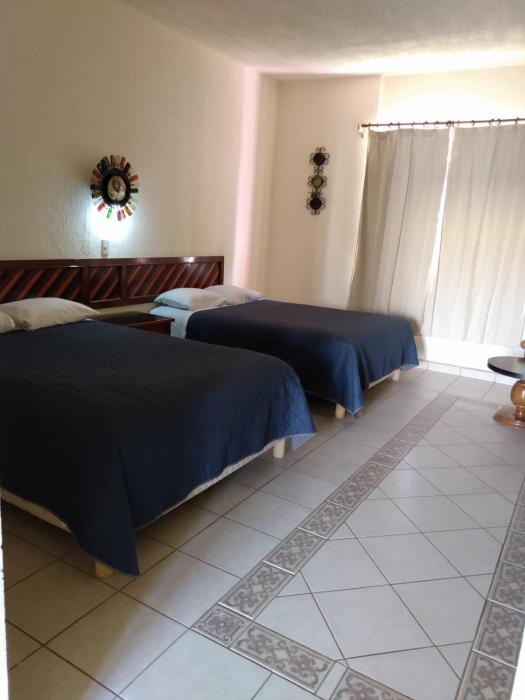 The Halfwaiy Inn,,3 star