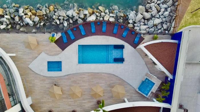 iate plaza hotel