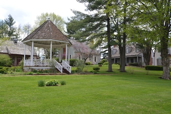 Century Suites Hotel,Indiana>>Bloomington,3 star