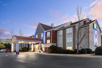 Holiday Inn Express Alpharetta - Roswell By Ihg,Atlanta>>Alpharetta,3 star