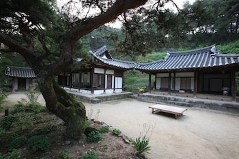 okyeon pavilion