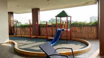 homey 2br at serpong greenview apartment