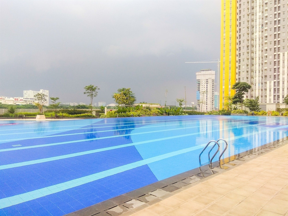 modern and comfortable studio apartment springlake summarecon near summarecon