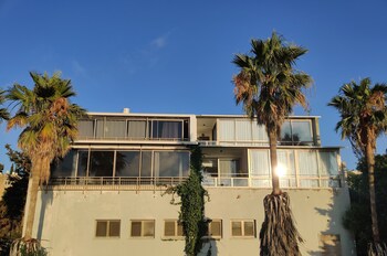 Luxury Suites By Notaly Ariel,,4 star