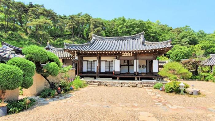 Tohyang Gotaek,Bonghwa>>Andong,3 star