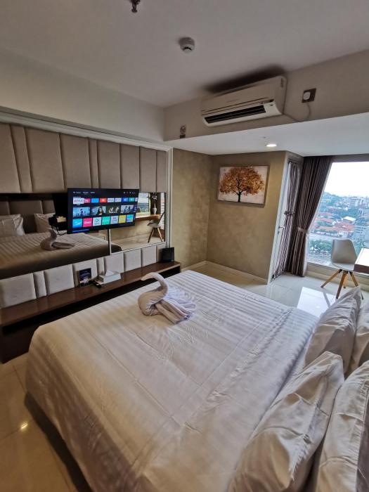 warhol residence at louis kienne semarang simpang lima